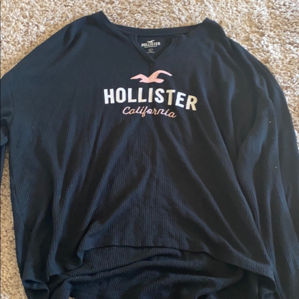 Navy blue Hollister logo long sleeve! Size: Large